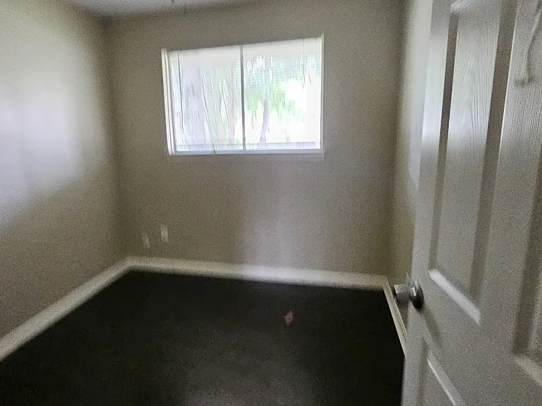 3303 Roaming Woods Ln — Photo 9