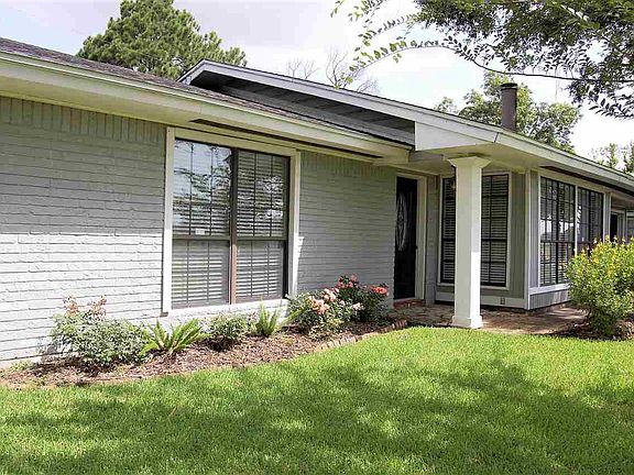 2nd image of 5545 Sonnier Ln