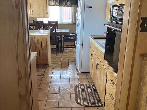 3rd image of 1404 Liberty Dr