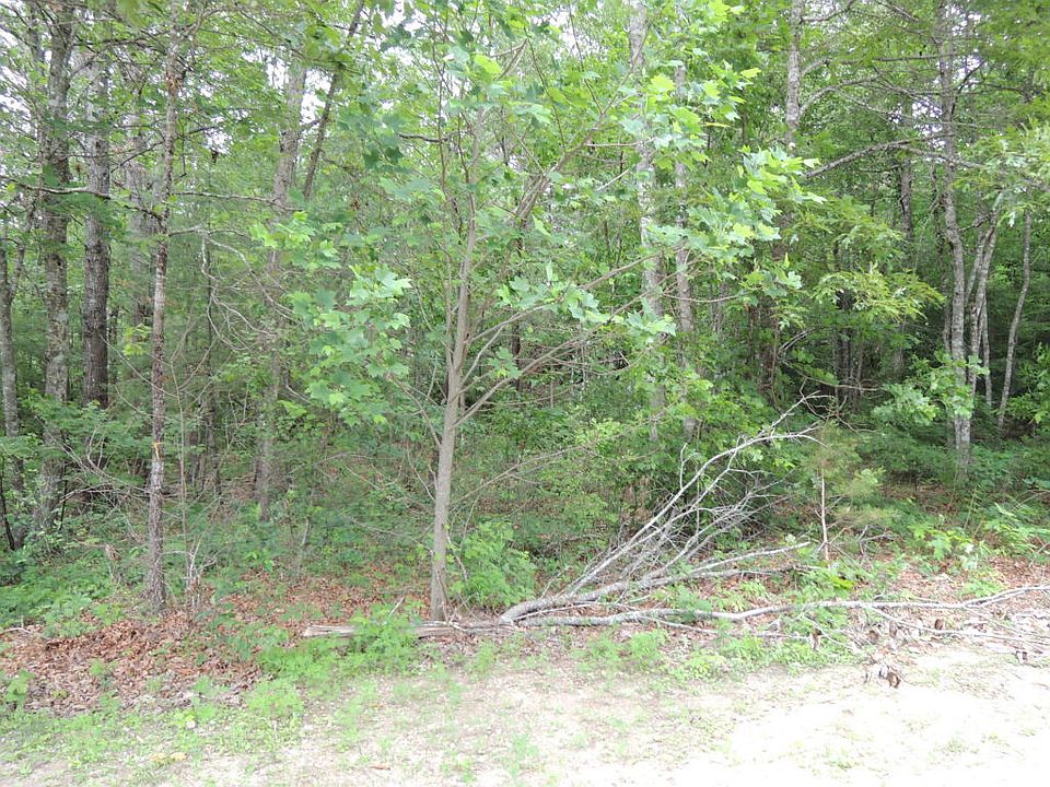 2nd image of Lakewood Dr