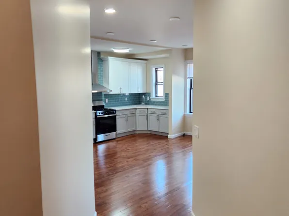 2695 Kennedy Boulevard image 1 of 19