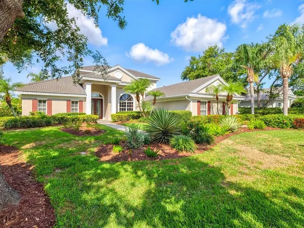 8930 Bloomfield Blvd, Sarasota, FL 34238