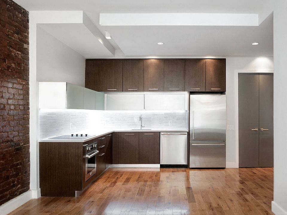 1st image of 72 Willoughby St APT 4C