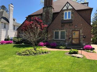 20801 Avalon Dr, Rocky River, OH 44116