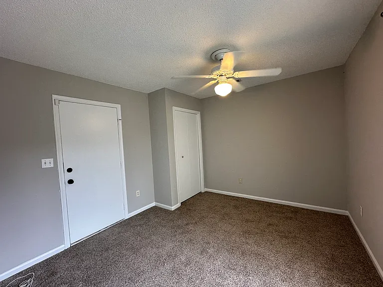 4809 Cliffony Dr — Photo 19