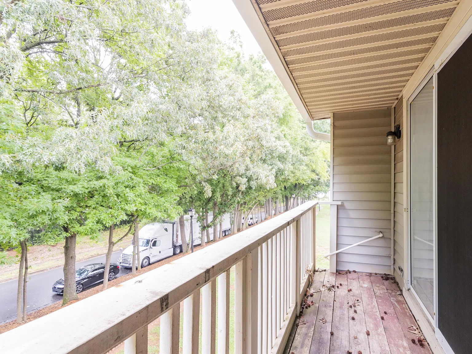 1641 Arlyn Circle - L - 1 — Photo 3