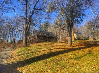 20 S Maple St, Enfield, CT 06082