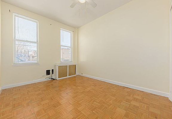 4th image of 23-11 41st St #1L
