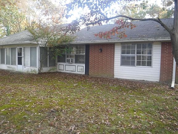 4th image of 468B Portsmouth Dr