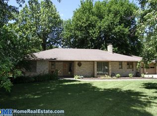 1105 Crestdale Rd, Lincoln, NE 68510