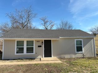 432 N Grand Ave, Waxahachie, TX 75165