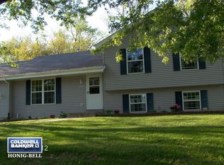 W3880 Woodland Dr, Lake Geneva, WI 53147