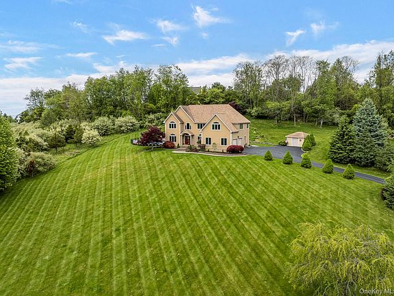 3rd image of 161 Pleasant Ridge Road