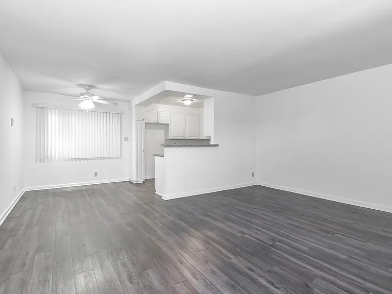 1799 N Hollywood Way #C — Photo 3
