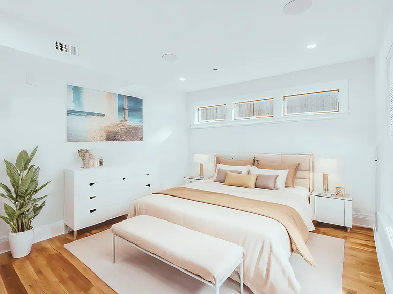 56 Belmont St #2 — Photo 11