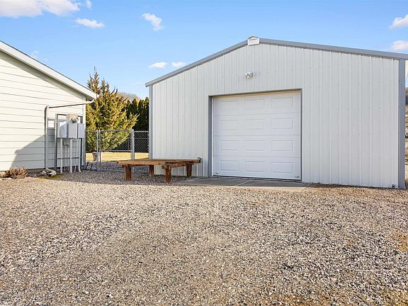 4th image of 13282 E Ruppert Rd