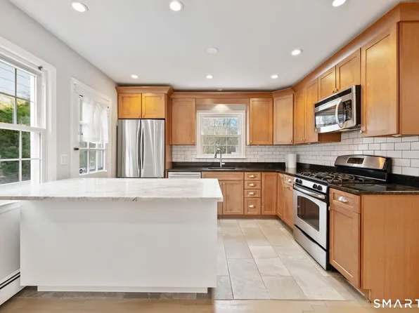 5 River St, Greenwich, CT 06831