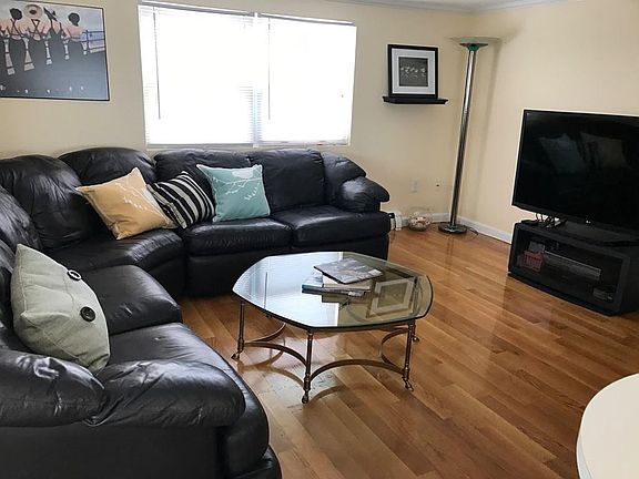 2nd image of 49 Seafoam Ave #2