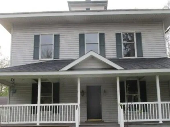408 W Burr Oak St, Centreville, MI 49032