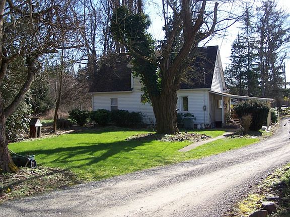 3rd image of 1411 128th St E