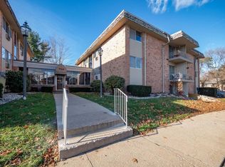 756 W Kilgore Rd APT 301, Kalamazoo, MI 49008