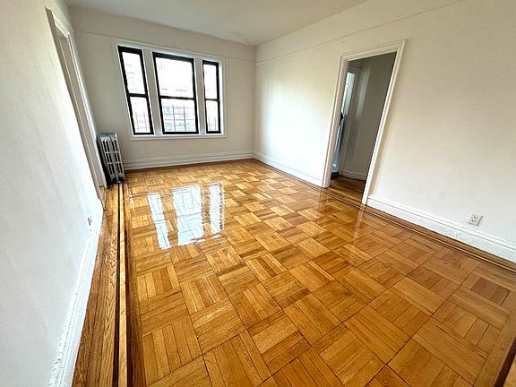 2nd image of 147 W 230th St APT 6H