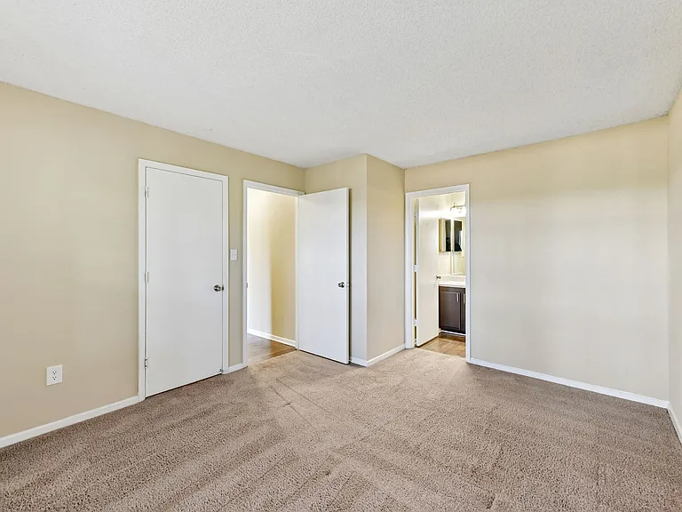 Woodland Trace Apartments — Photo 7