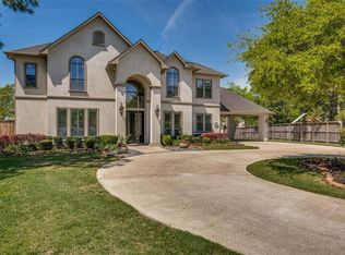 16 Marys Creek Ln, Friendswood, TX 77546