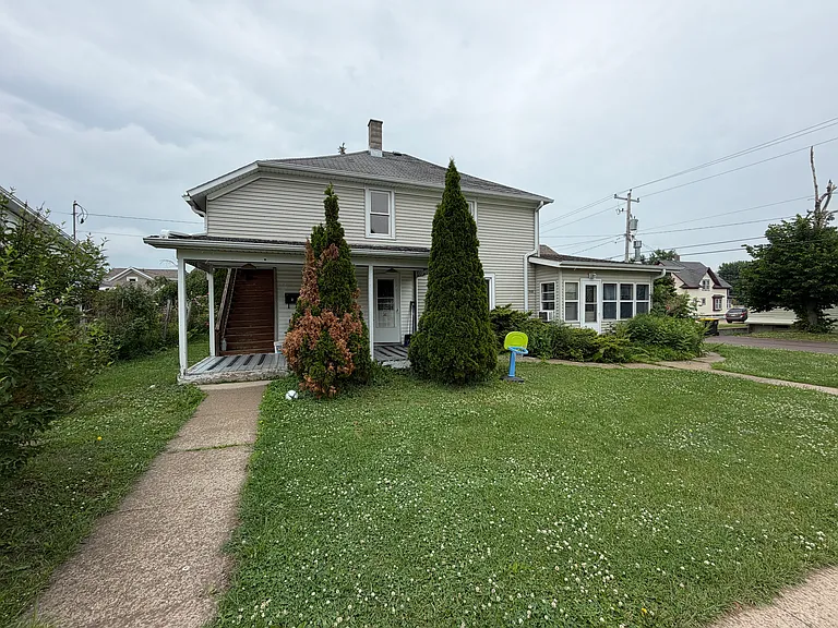 113 W Monroe St — Photo 1