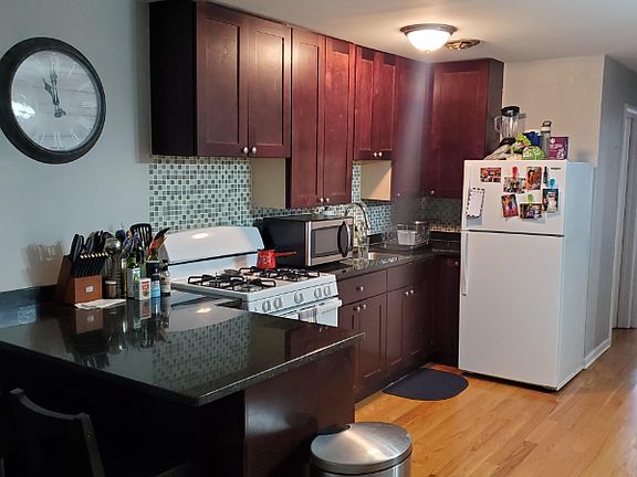 2nd image of 8500-7 Waukegan Rd #8500-7