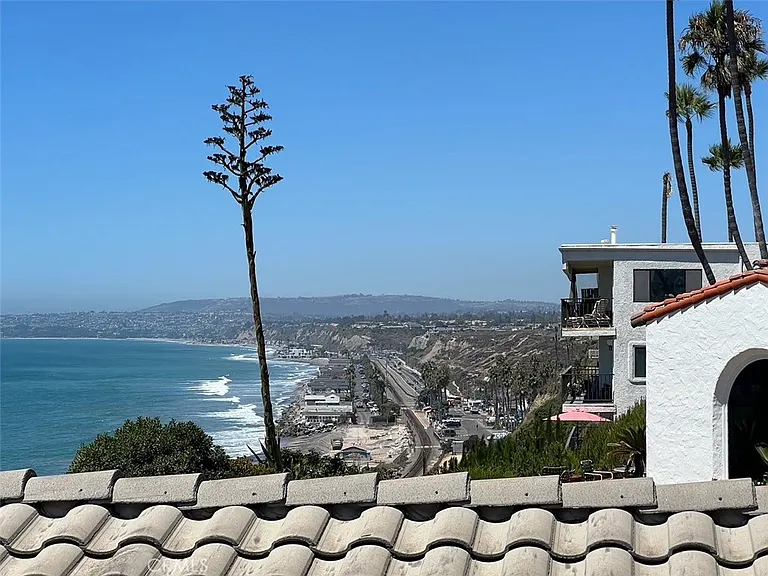 1201 Buena Vis #C — Photo 3