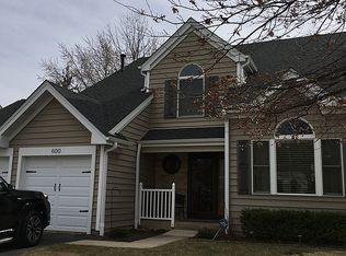 600 Delaware Ln, Elk Grove Village, IL 60007