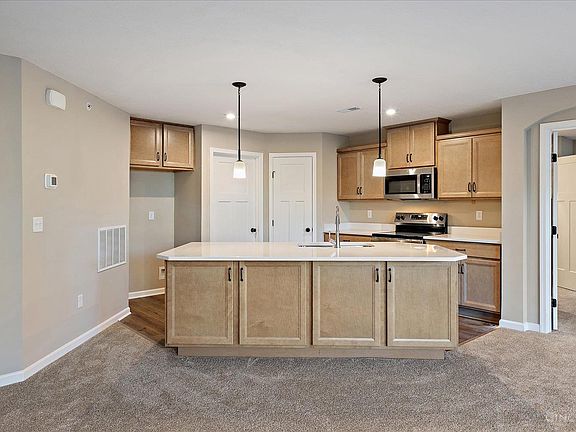 2nd image of 525 Tradition Rdg #81104