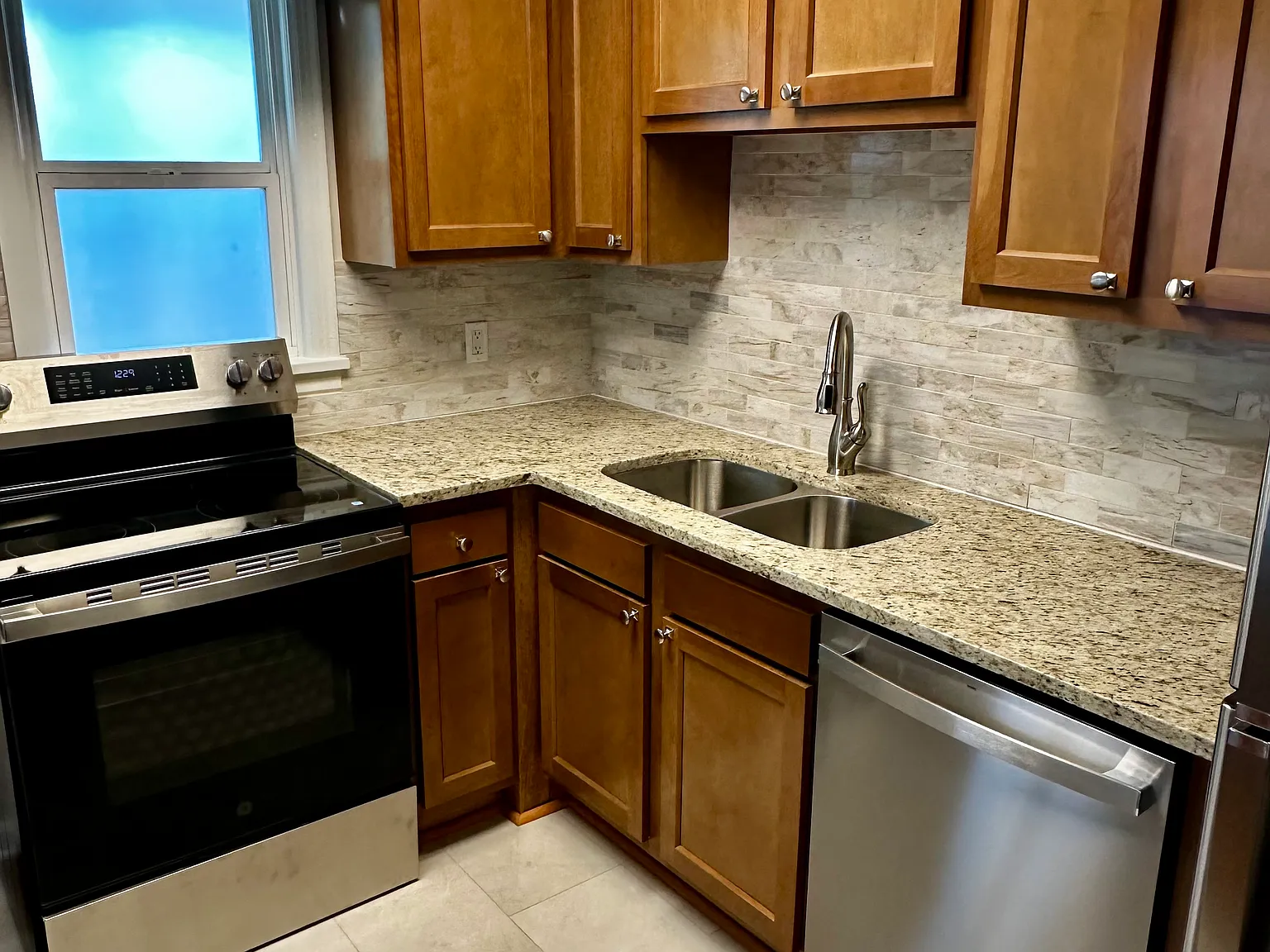 1 bed, 500 sqft, $1,100 — Photo 1