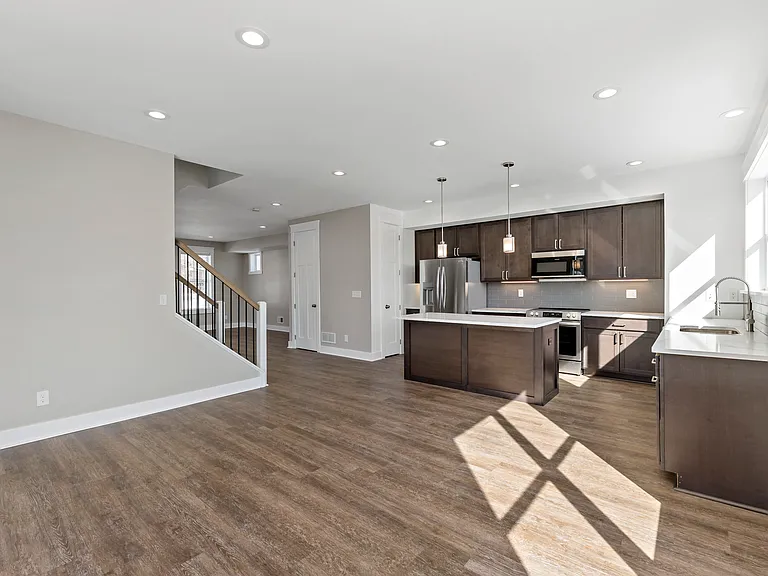 1819 Chessland St — Photo 11