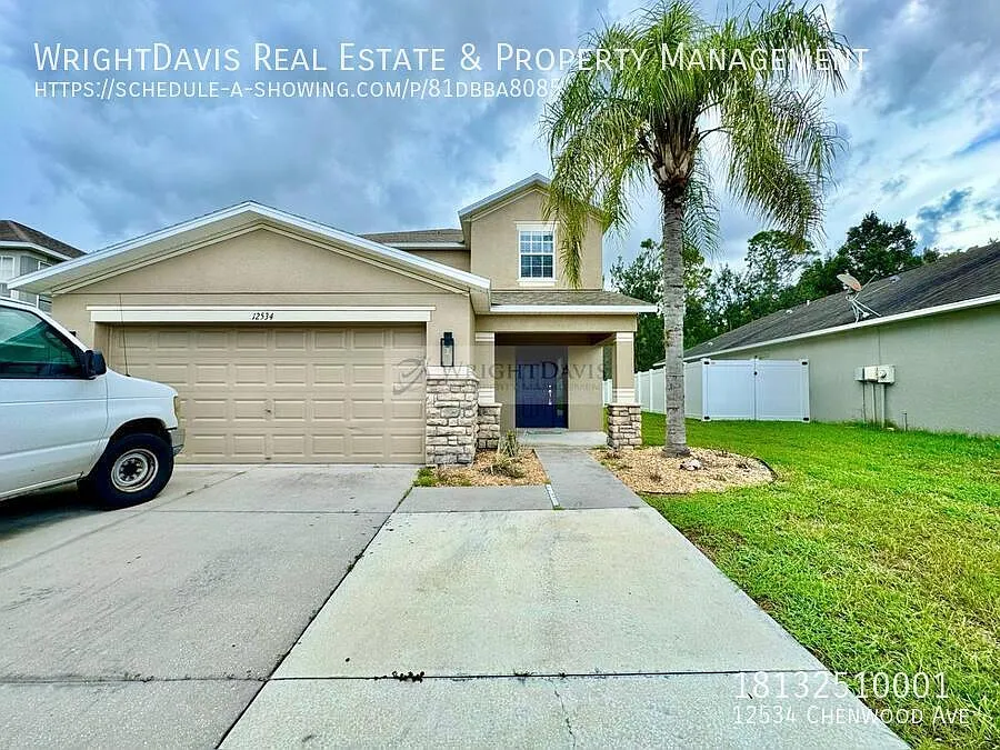 Spacious 5-Bedroom Home in Gated Verandahs — Photo 1