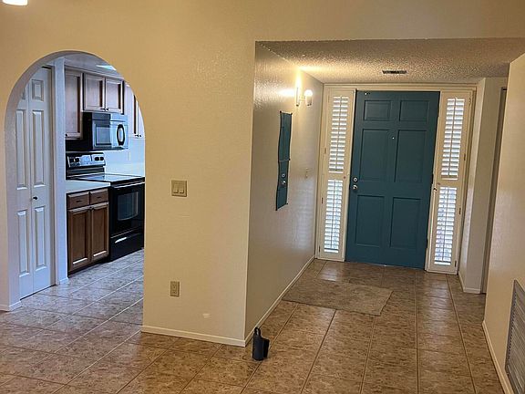 5th image of 2867 E Weymouth Cir