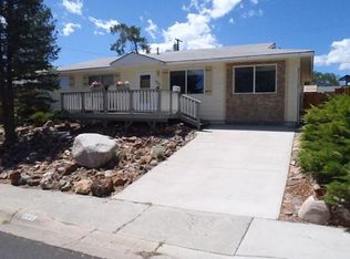 945 Akard Dr, Reno, NV 89503