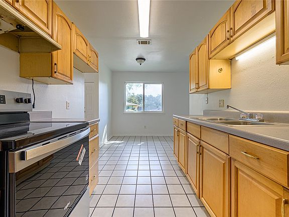 4th image of 123 Cenizo St