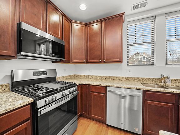 3rd image of 2316 Sherman Ave Unit 1B