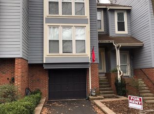 1604 Apricot Ct, Reston, VA 20190
