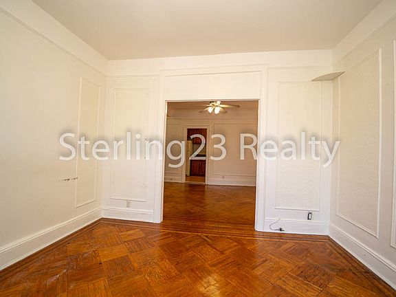 5th image of 23-75 Crescent St #1F