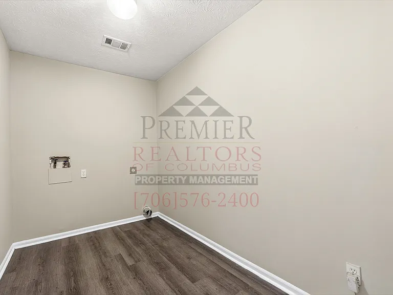 520 Asa Dr — Photo 28
