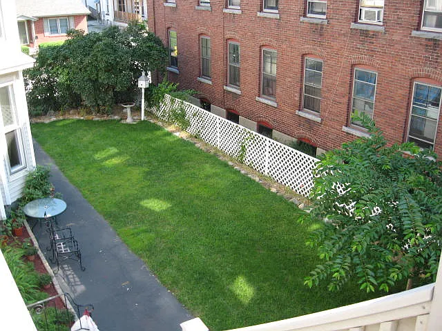 33 Myrtle St #3 — Photo 37