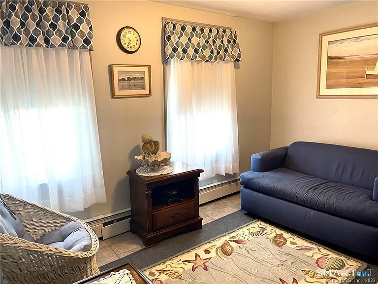 39 Pepperidge Ave — Photo 10