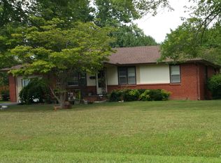 1807 Kefauver St, Manchester, TN 37355