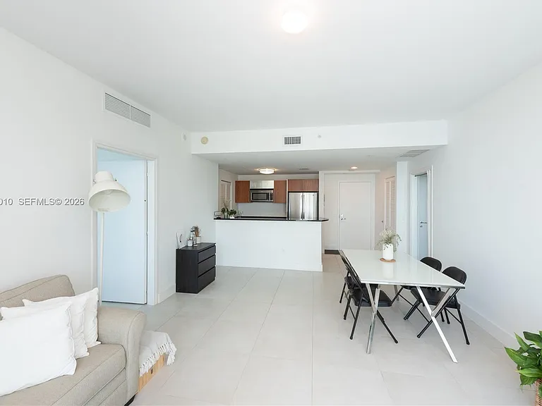 300 S Biscayne Blvd #T-2814 — Photo 5