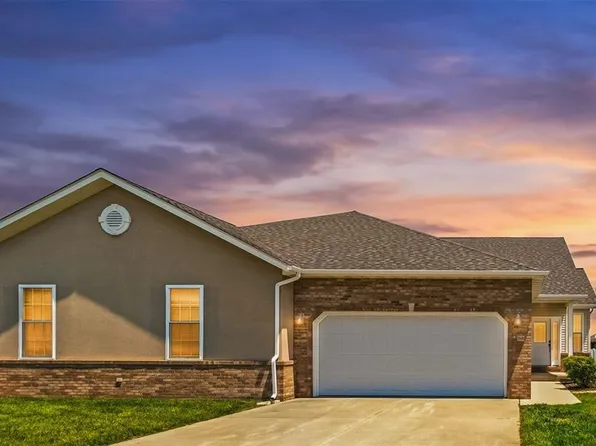 85 Chase Way, Highland, IL 62249