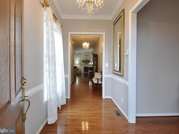 4th image of 3002 Saint Annes Ct