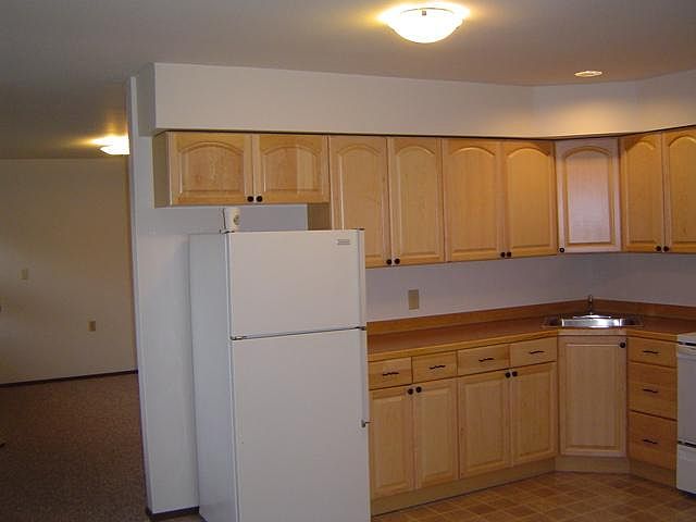 1st image of 3421 22nd Ave W #1/2